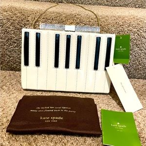 BNWT - Kate Spade NY Emmanuelle Fancy Footwork Piano Keys Clutch!
